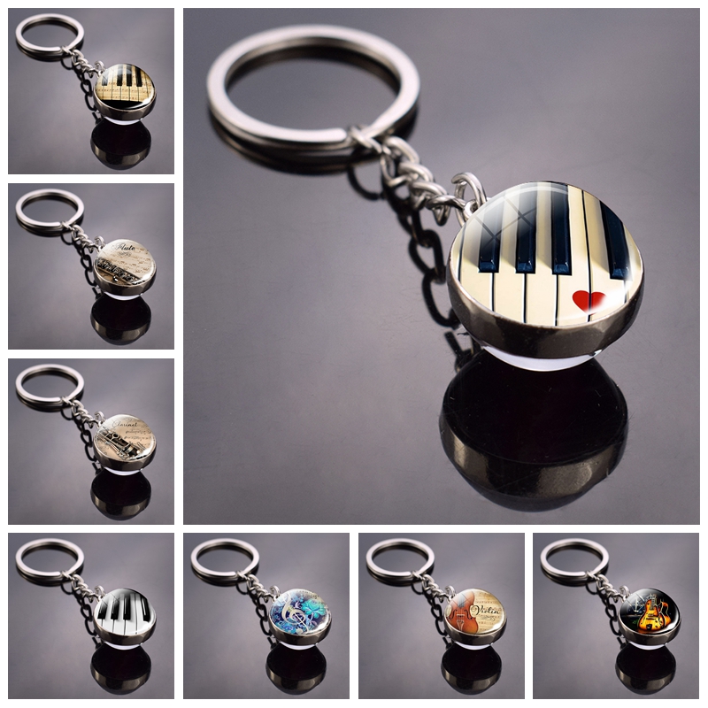 Picture Of Musical Instrument - Brelok do kluczy z kluczami fortepianowymi
