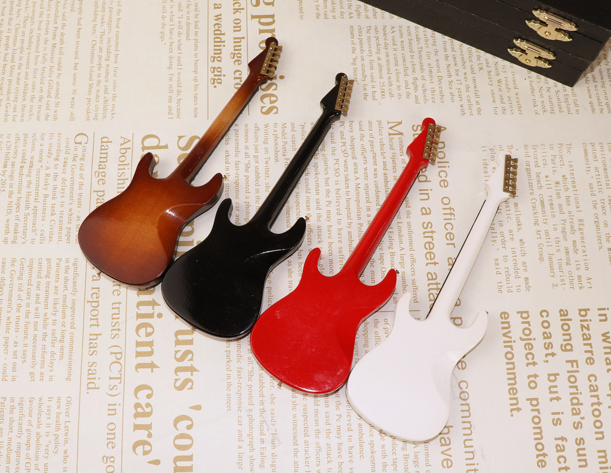 Mini gitara elektryczna drewni – Musical Instrument Old recenzja i cena